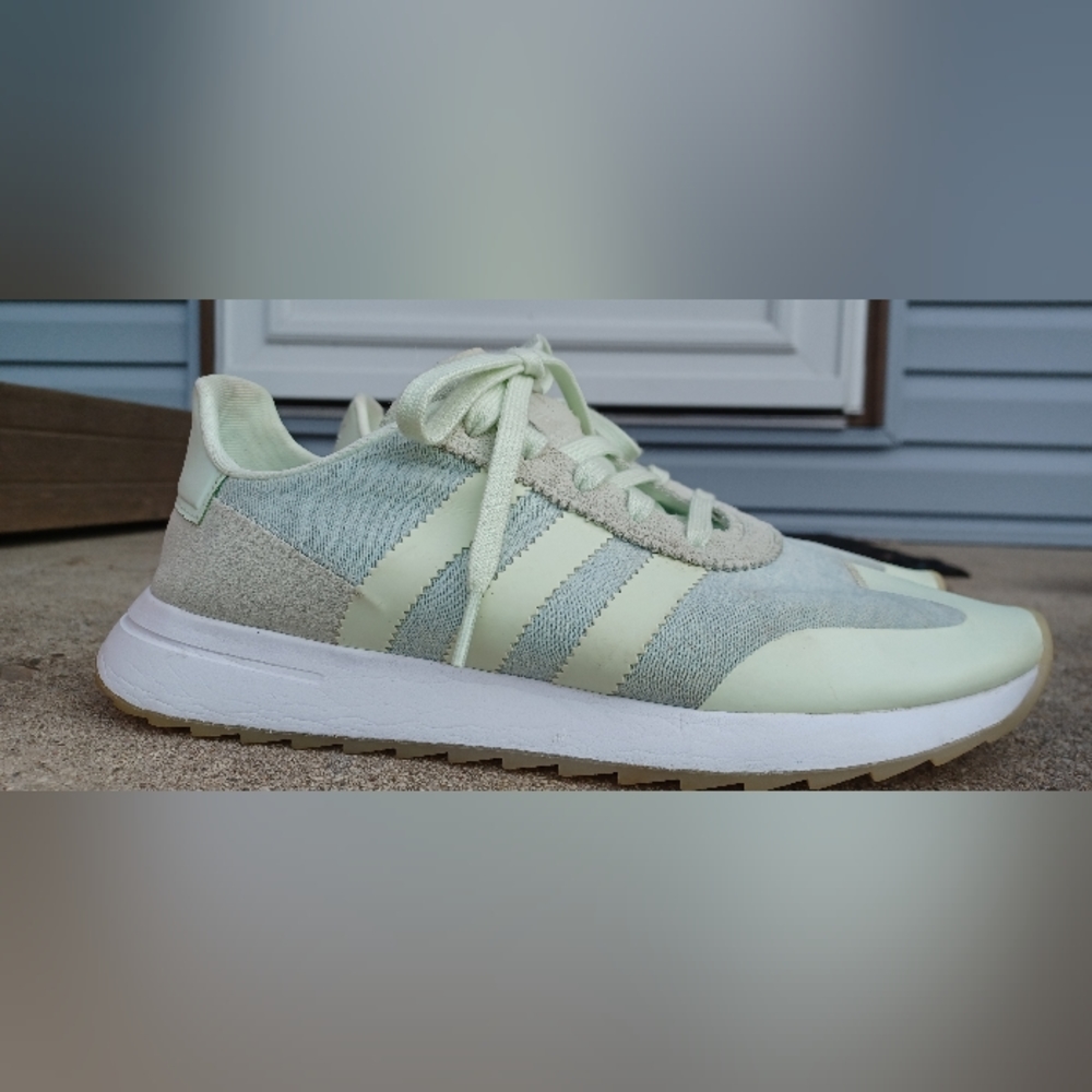 Adidas FLB runner aero green size 10 excellent used condition $35 - Picture 5 of 10